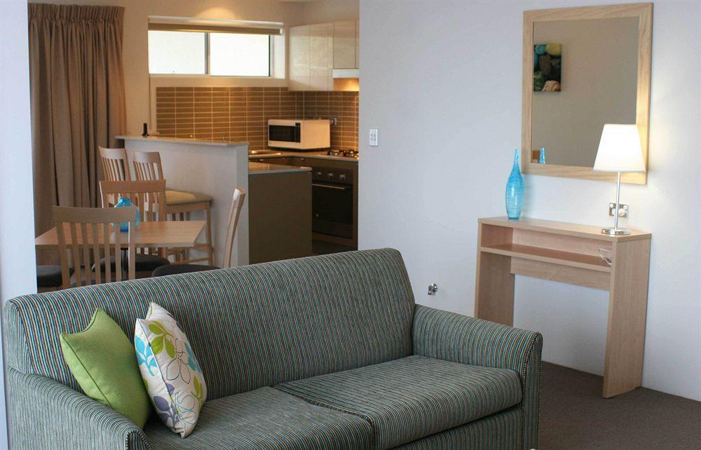 Quality Suites Pioneer Sands Wollongong Exteriör bild