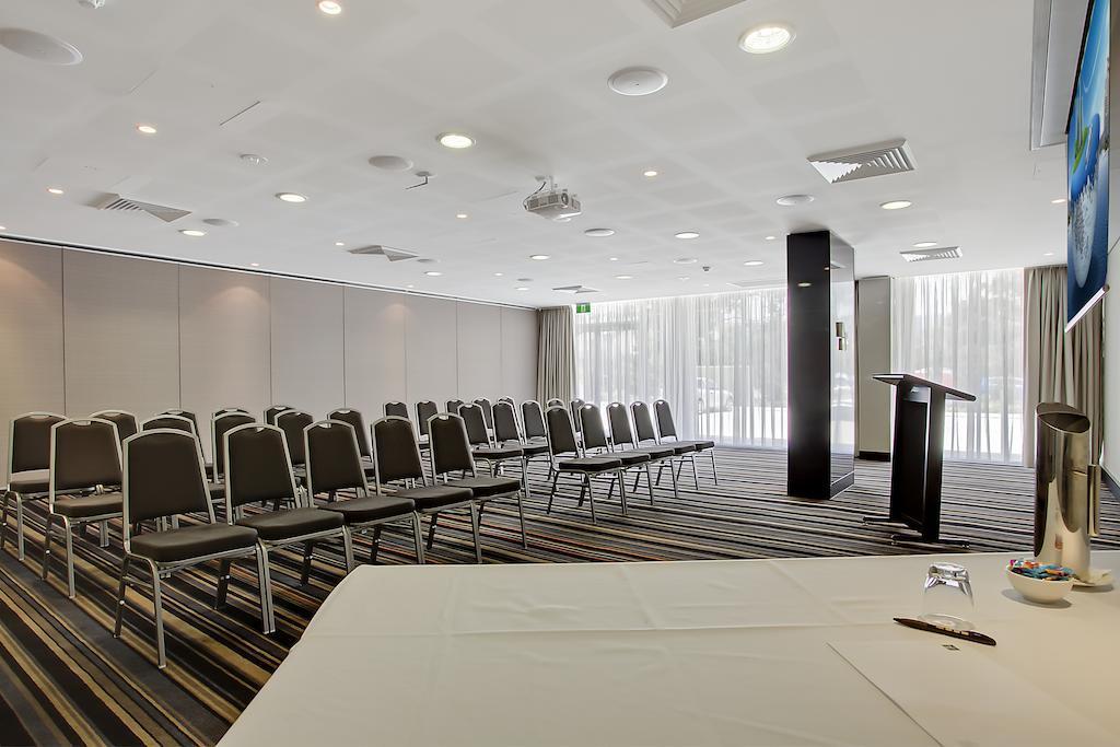 Quality Suites Pioneer Sands Wollongong Exteriör bild