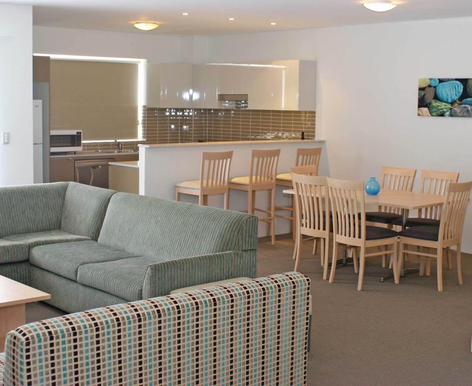 Quality Suites Pioneer Sands Wollongong Exteriör bild