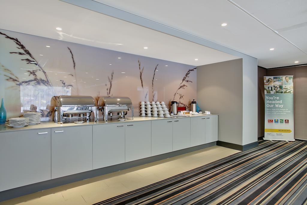 Quality Suites Pioneer Sands Wollongong Exteriör bild