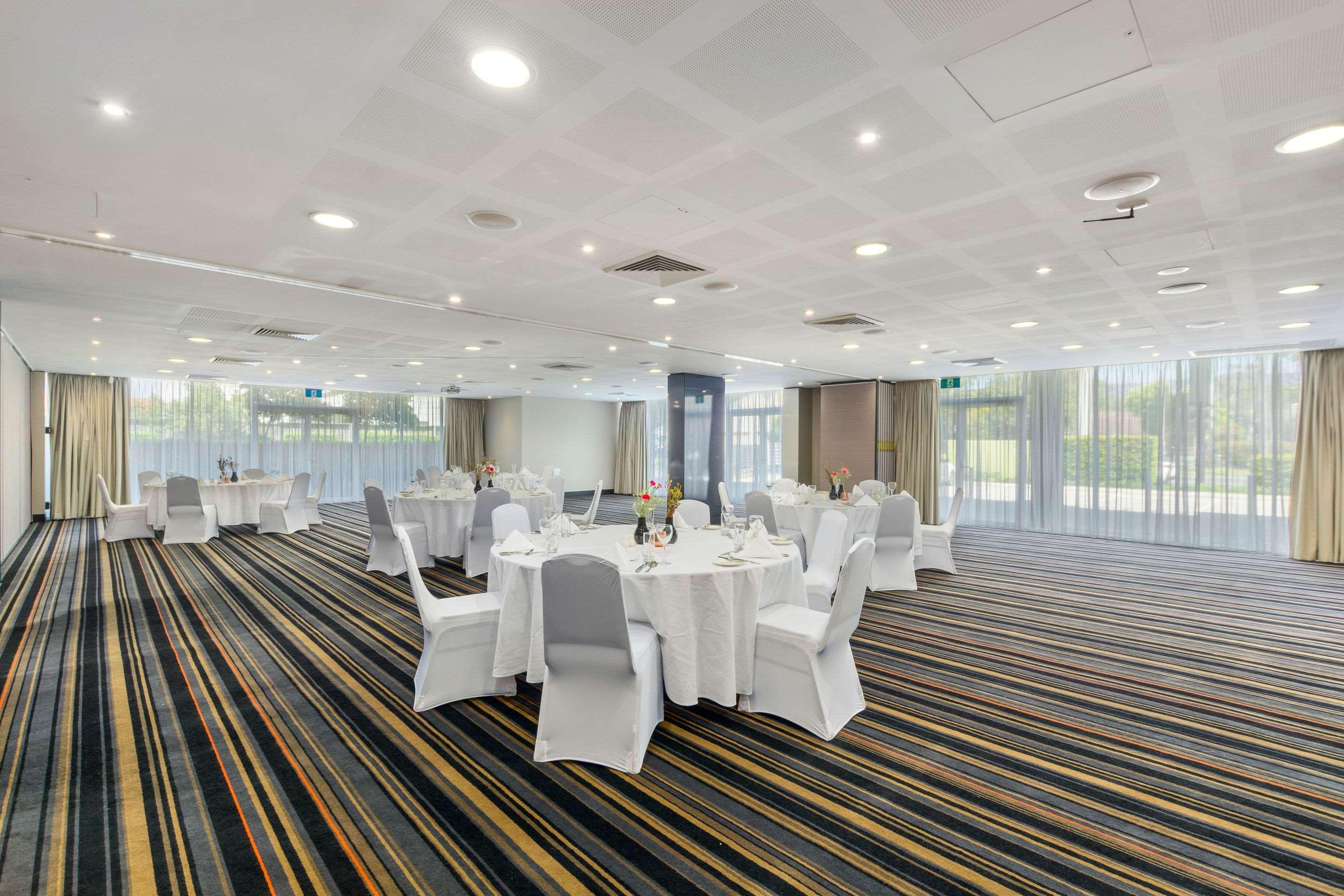 Quality Suites Pioneer Sands Wollongong Exteriör bild
