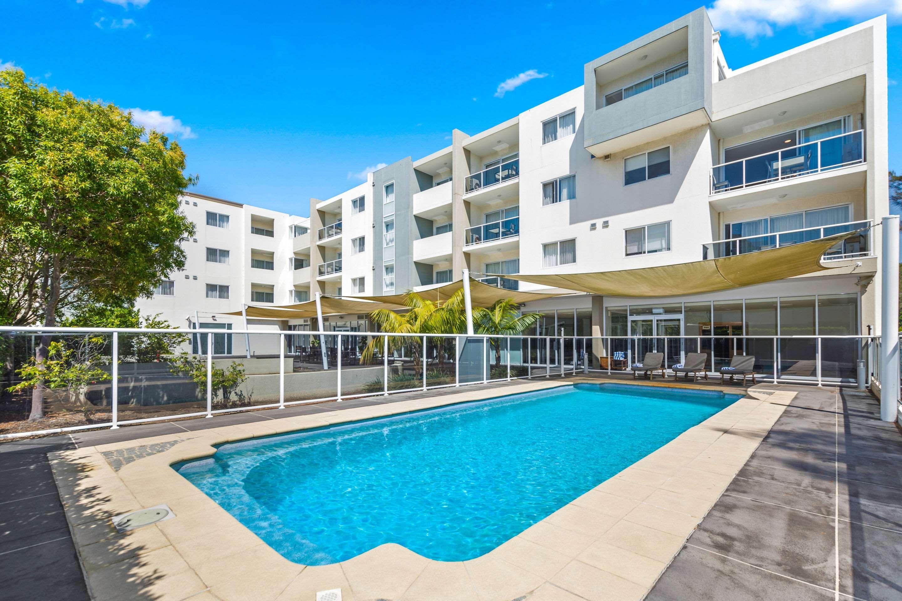 Quality Suites Pioneer Sands Wollongong Exteriör bild