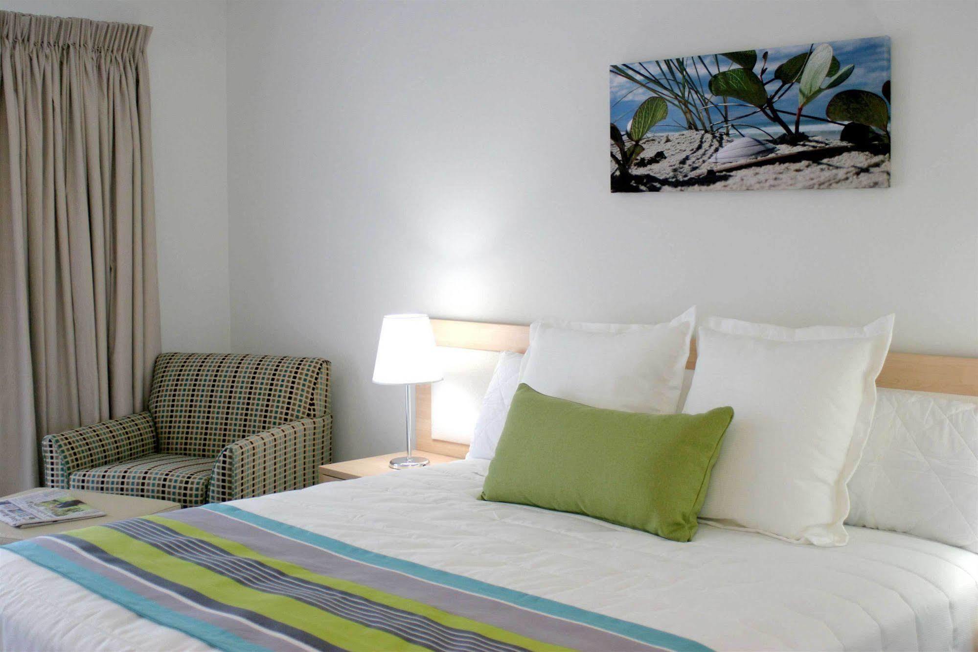 Quality Suites Pioneer Sands Wollongong Exteriör bild