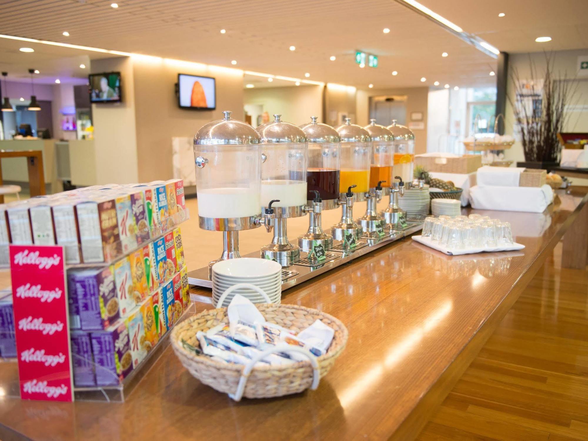 Quality Suites Pioneer Sands Wollongong Exteriör bild