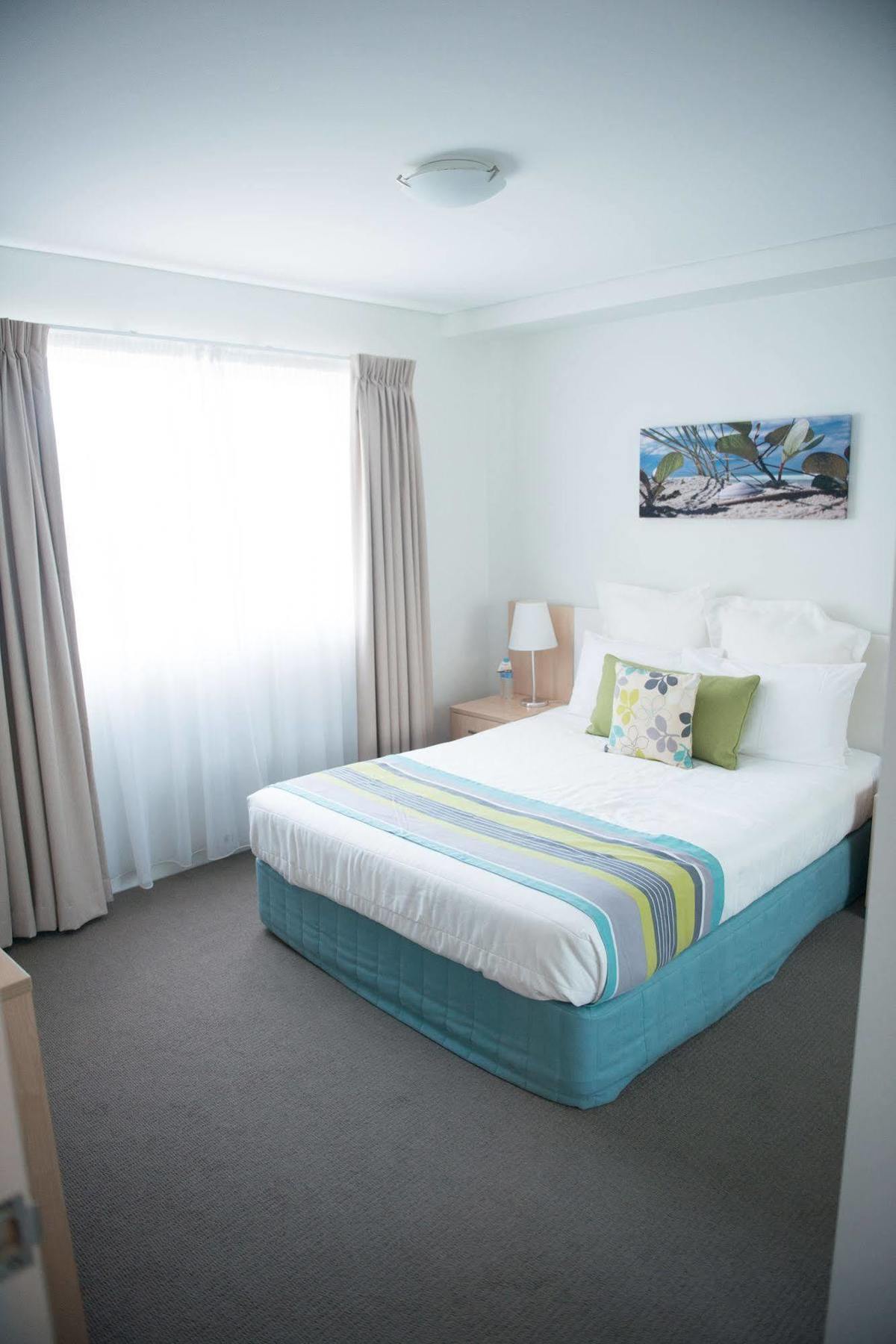 Quality Suites Pioneer Sands Wollongong Exteriör bild