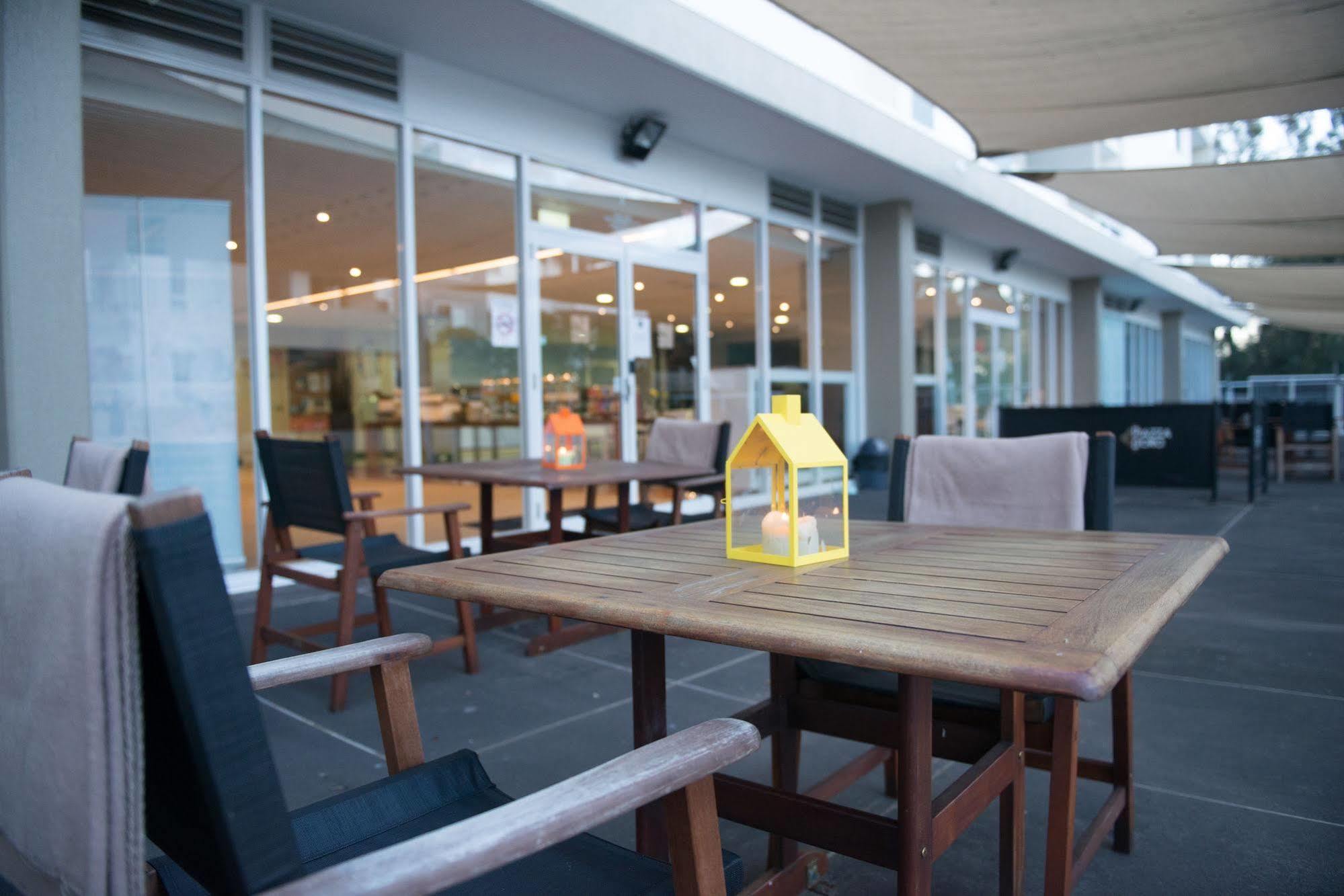 Quality Suites Pioneer Sands Wollongong Exteriör bild